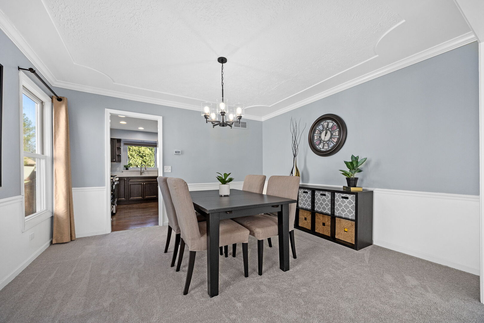 38 Breckenridge Drive, Aurora, IL 60504