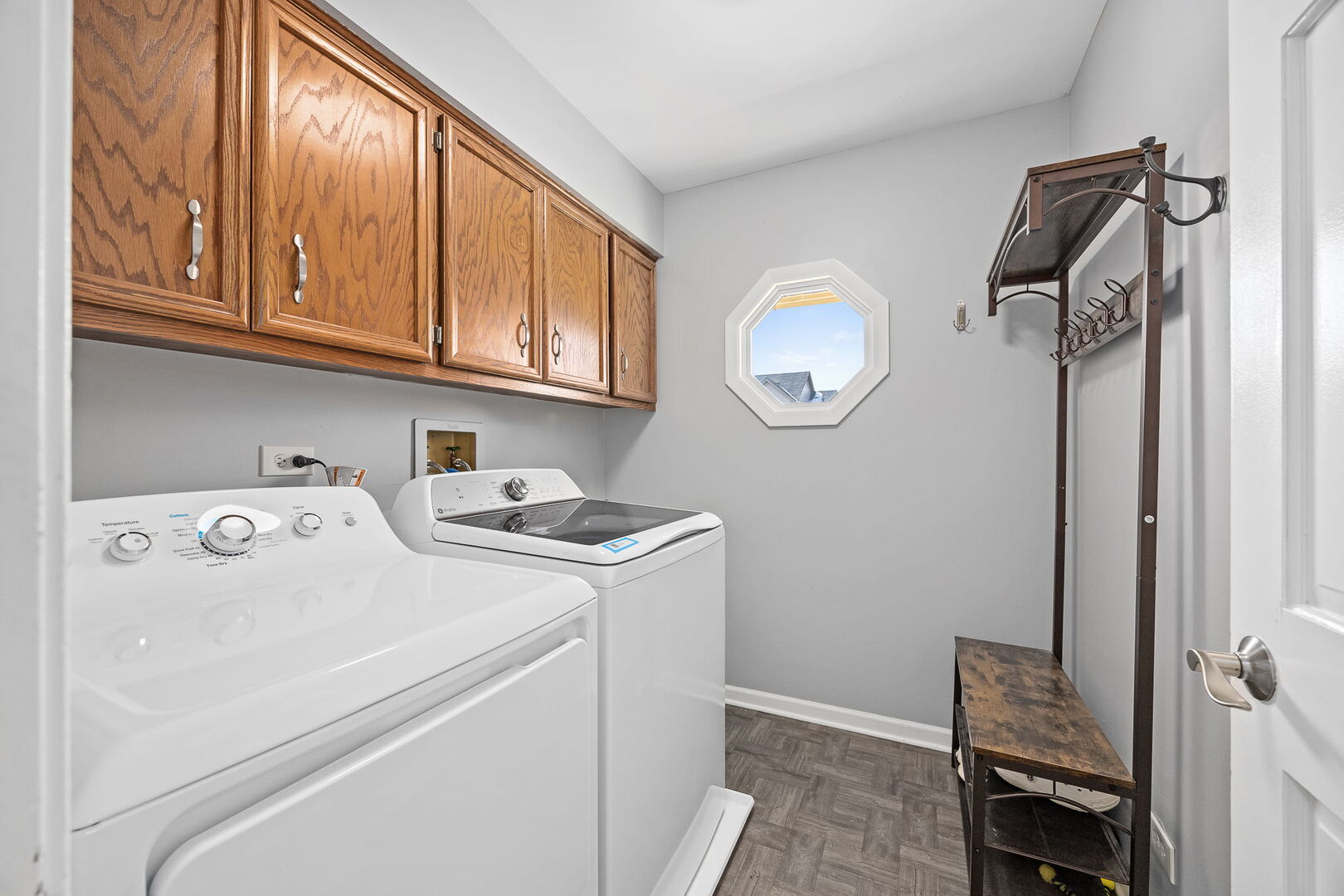 38 Breckenridge Drive, Aurora, IL 60504