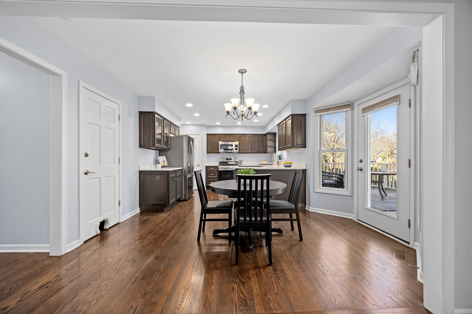 38 Breckenridge Drive, Aurora, IL 60504