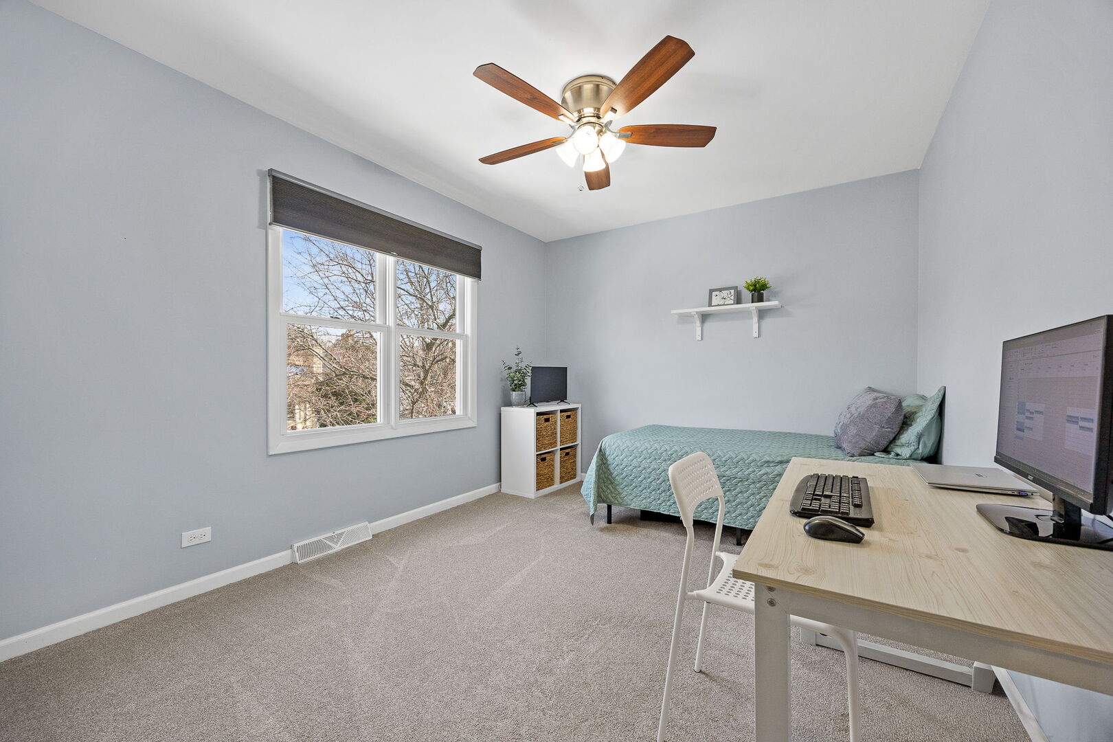 38 Breckenridge Drive, Aurora, IL 60504