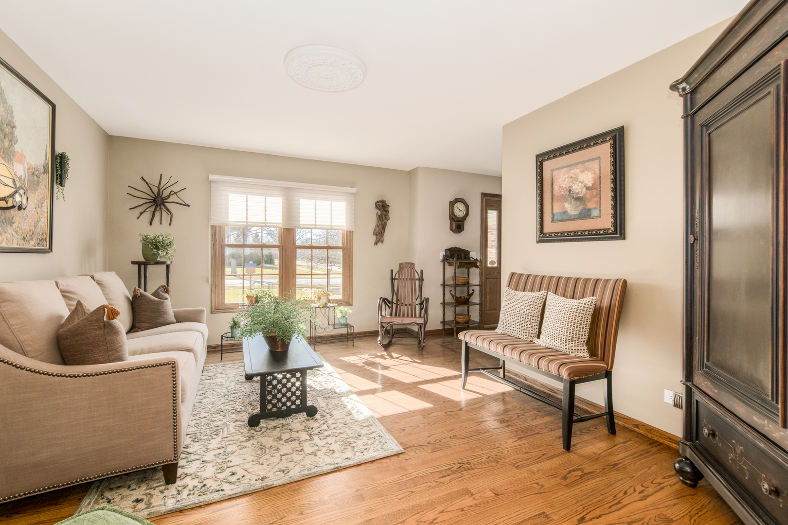 282 Waterford Drive, Lake Zurich, IL 60047