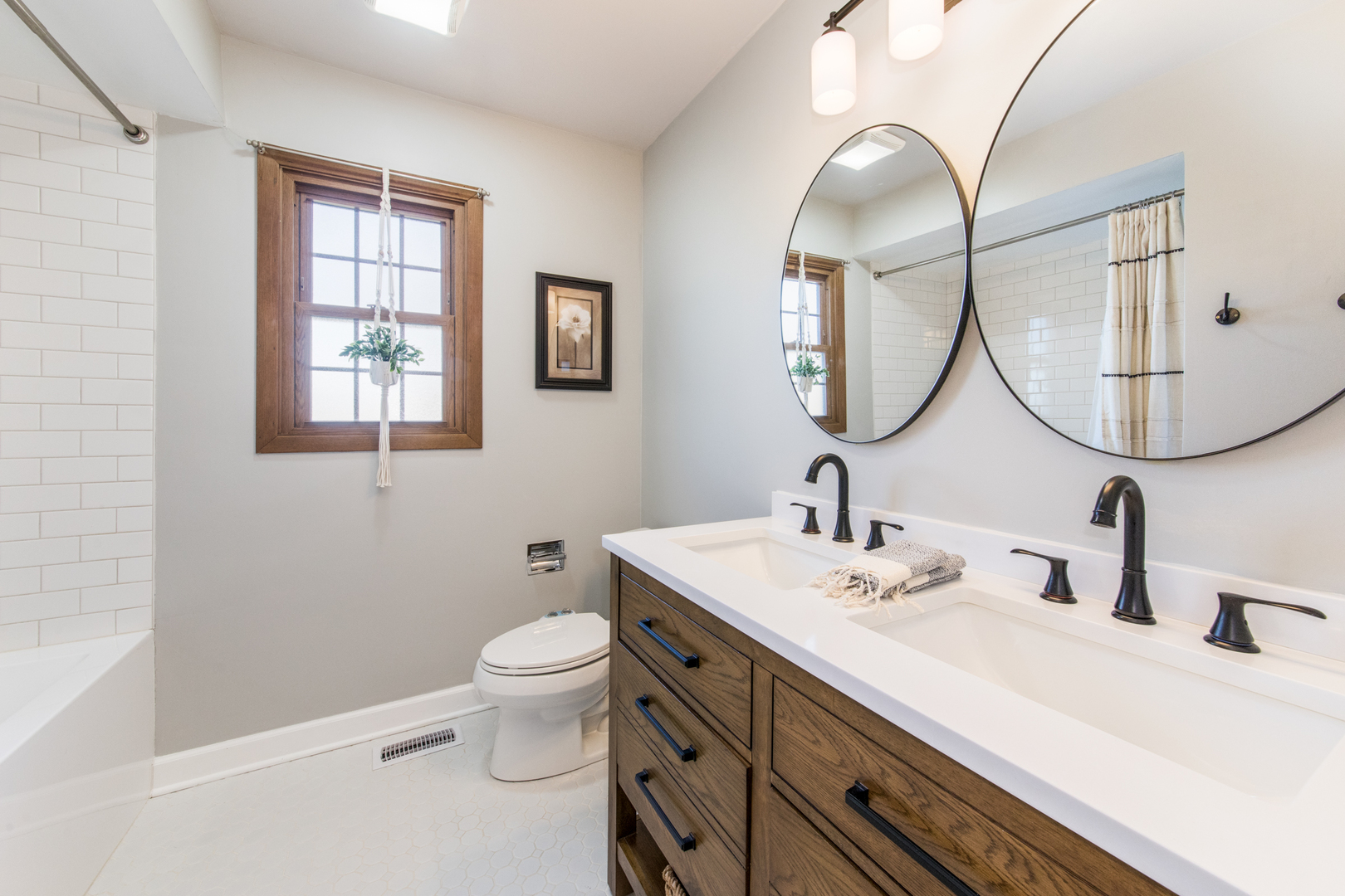 282 Waterford Drive, Lake Zurich, IL 60047