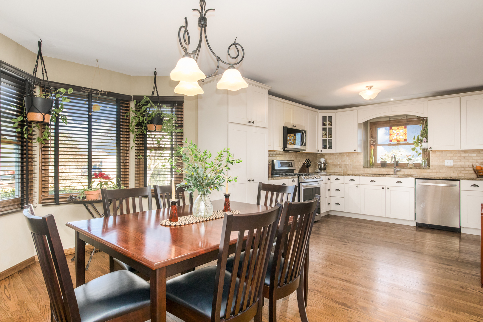 282 Waterford Drive, Lake Zurich, IL 60047