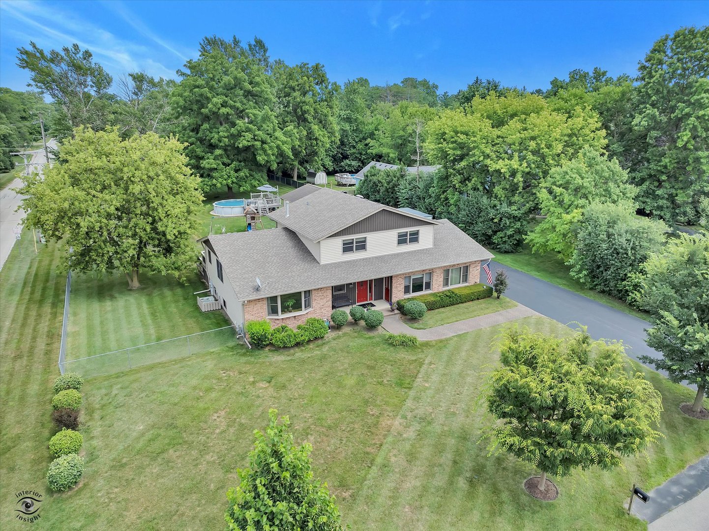 5701 Walnut Avenue, Downers Grove, IL 60516