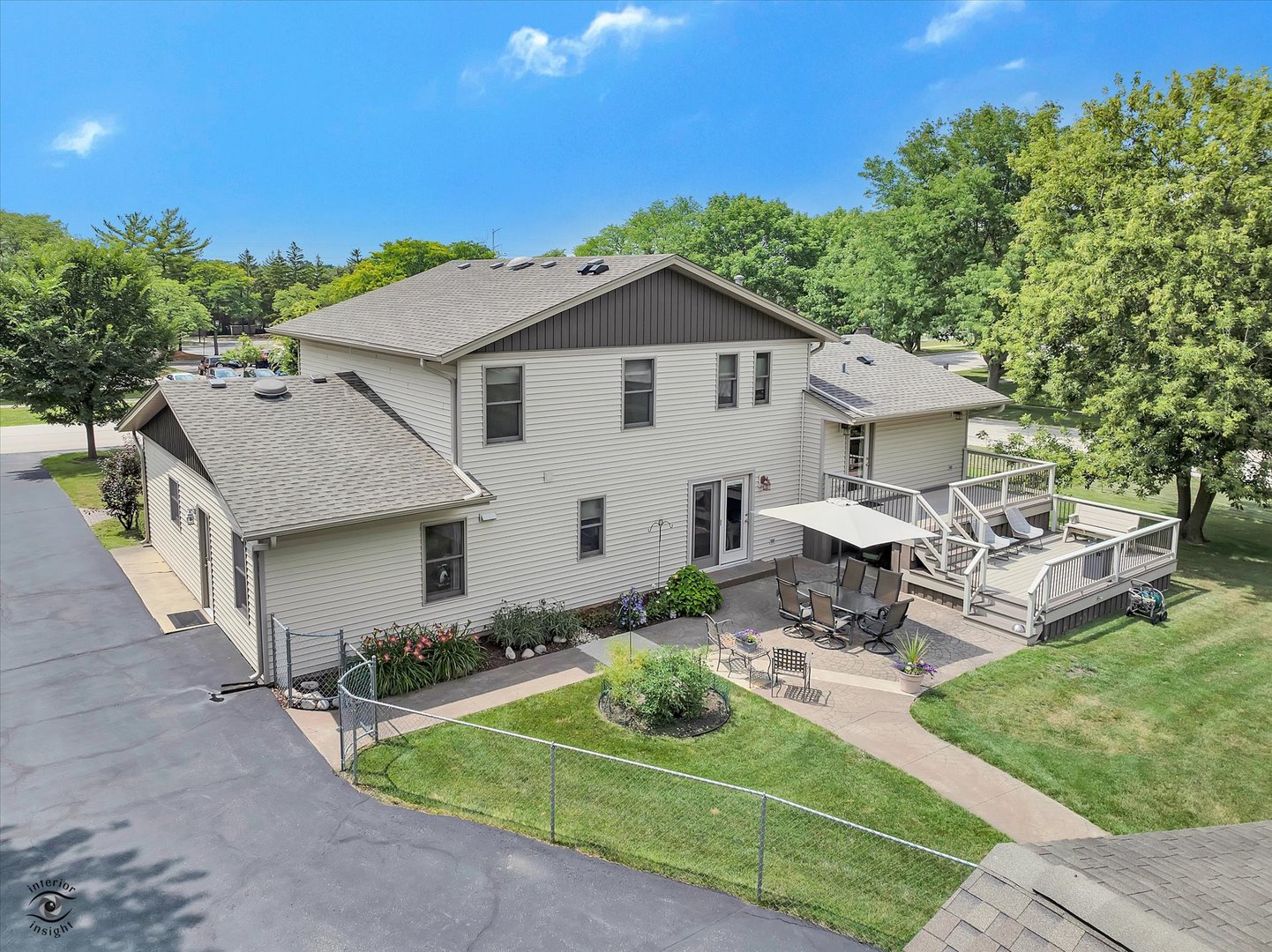5701 Walnut Avenue, Downers Grove, IL 60516