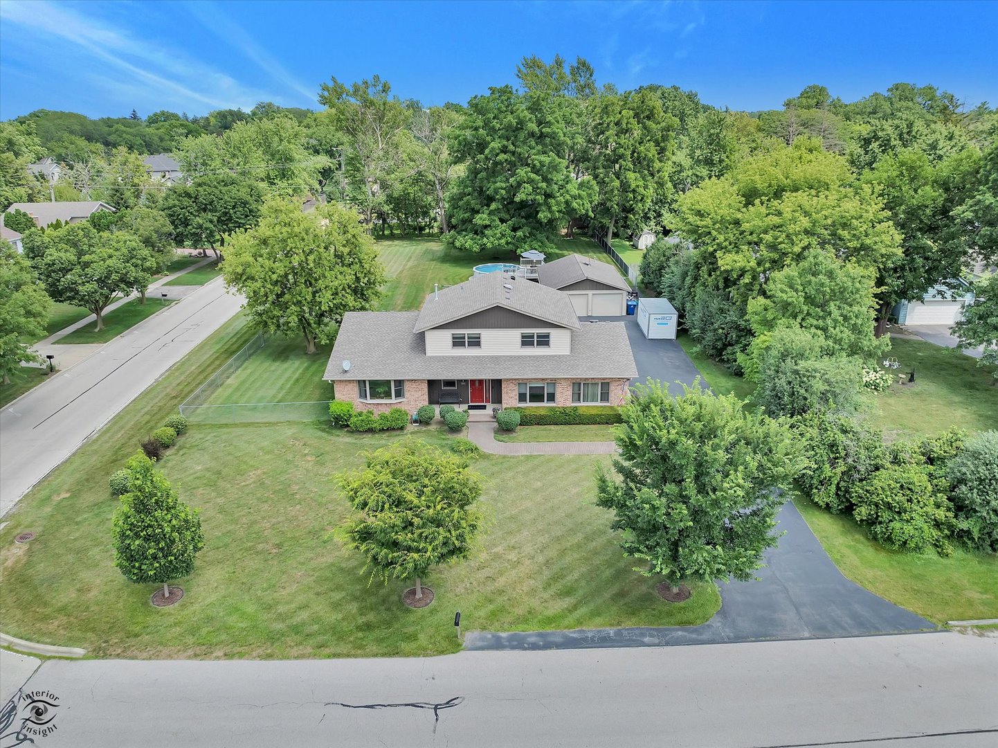 5701 Walnut Avenue, Downers Grove, IL 60516