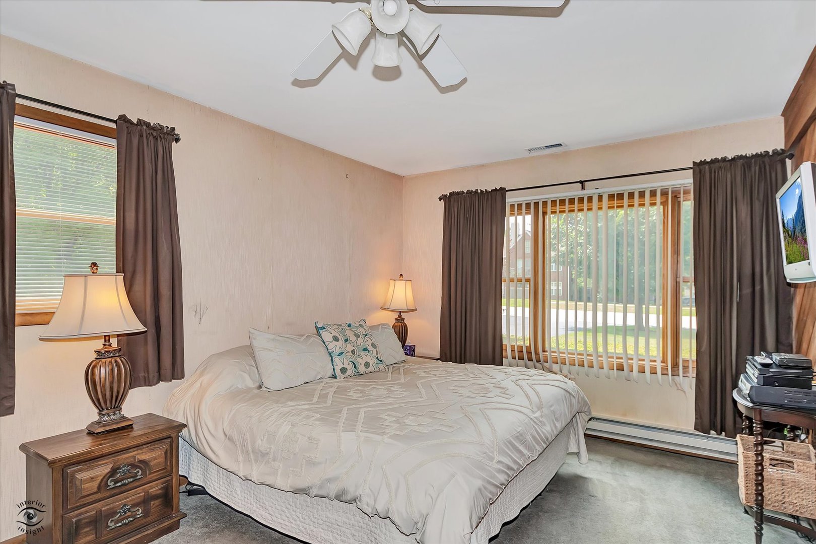 5701 Walnut Avenue, Downers Grove, IL 60516