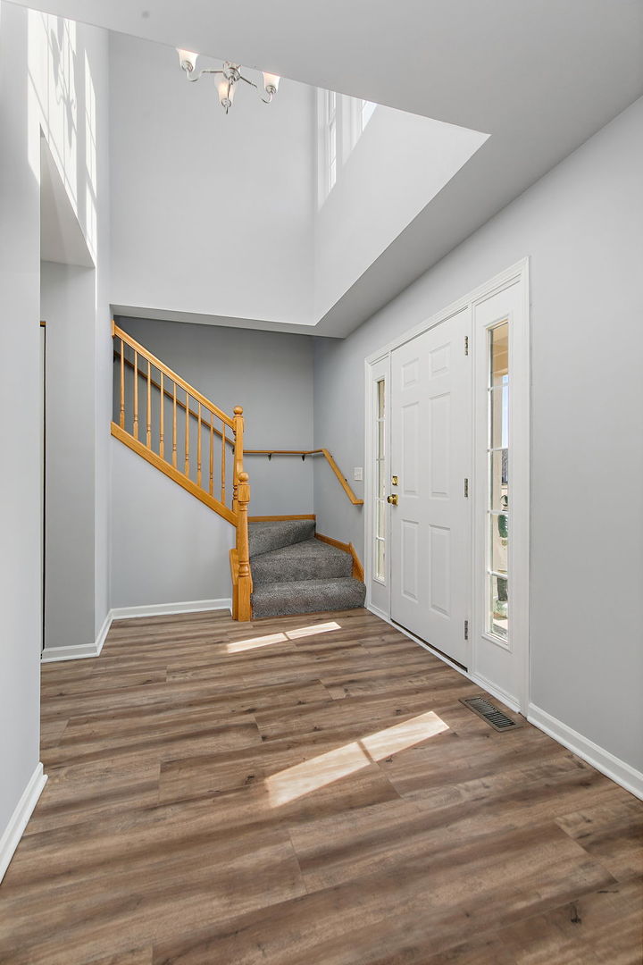 120 Jack Dylan Drive, Hampshire, IL 60140