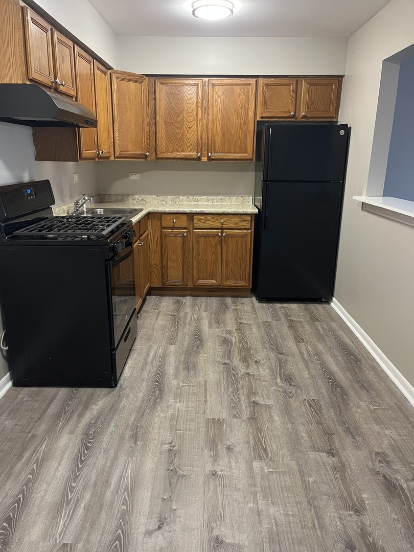 8817 S Roberts Road #5, Hickory Hills, IL 60457