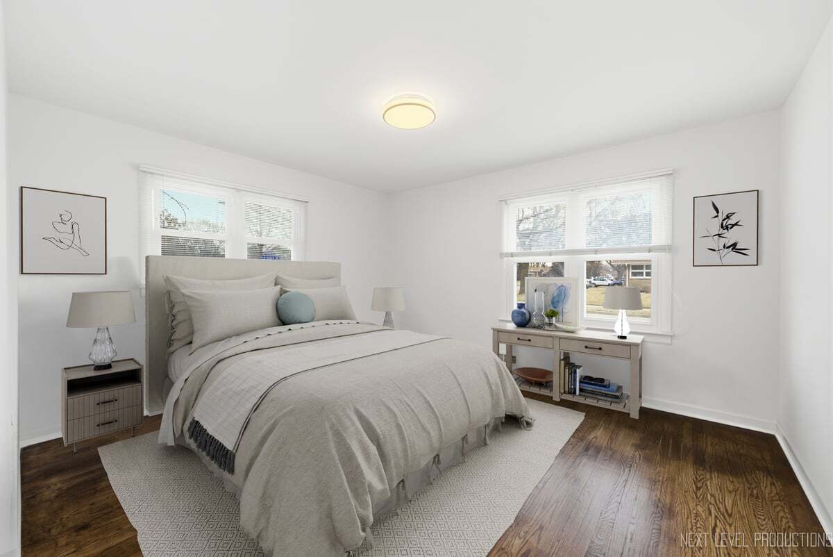 208 W State Street, North Aurora, IL 60542