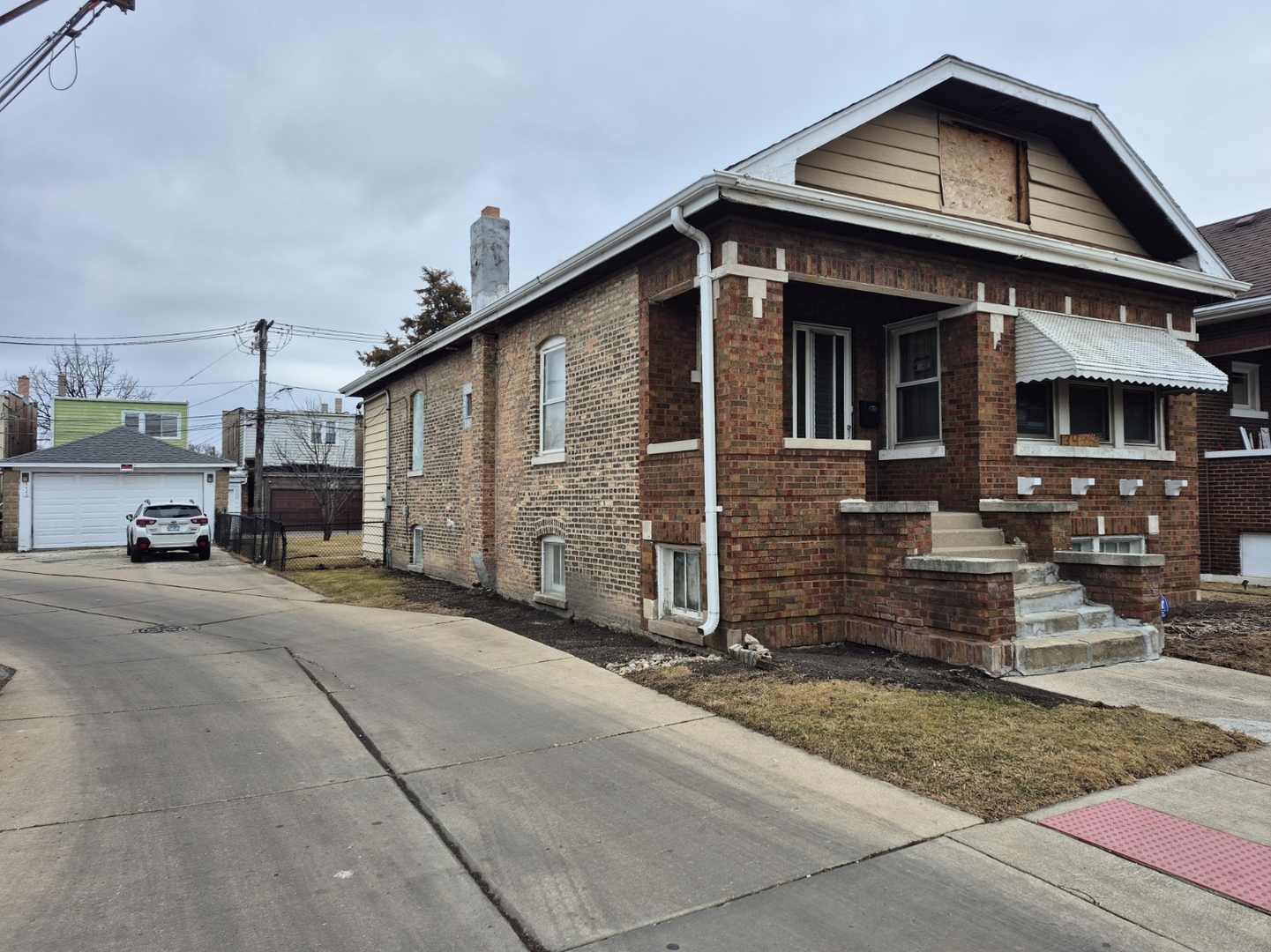 3425 Elmwood Avenue, Berwyn, IL 60402