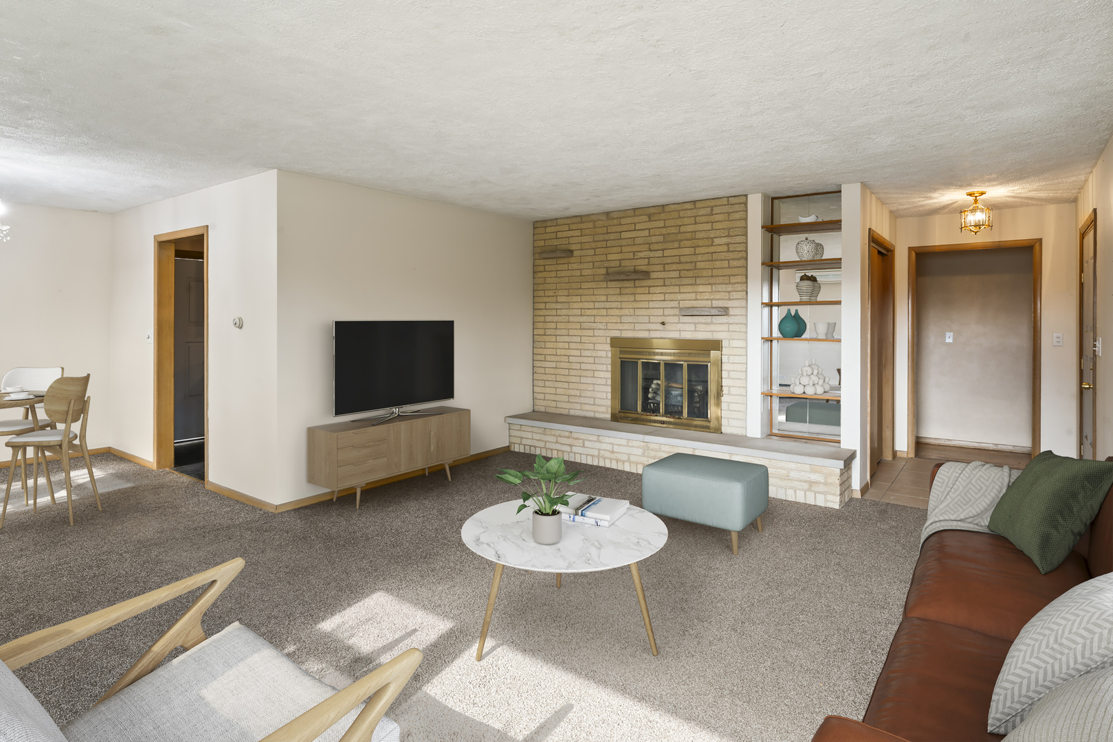 938 Hillcrest Road, Elgin, IL 60123