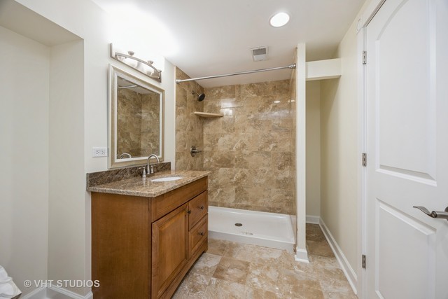 6100 Timber Ridge Court, Indian Head Park, IL 60525