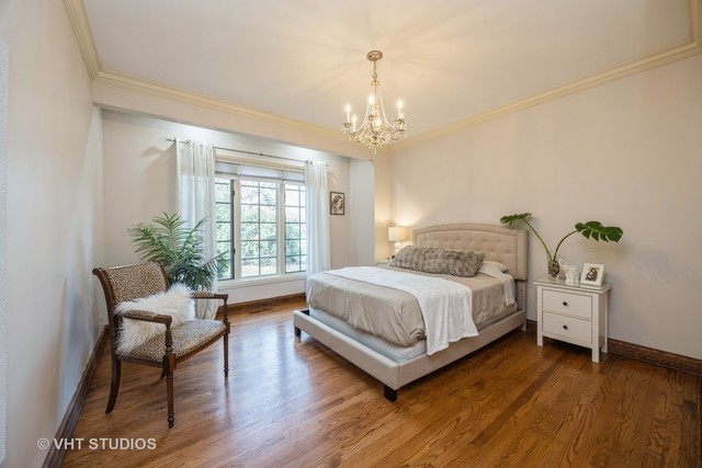 6100 Timber Ridge Court, Indian Head Park, IL 60525