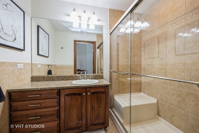 6100 Timber Ridge Court, Indian Head Park, IL 60525