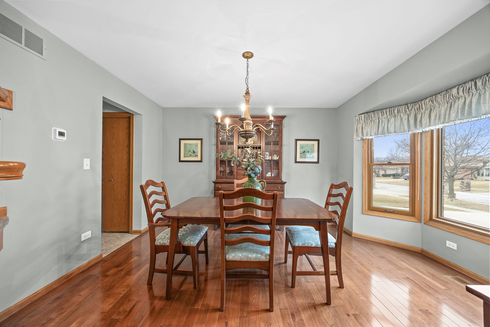 20W505 Elizabeth Street, Downers Grove, IL 60516