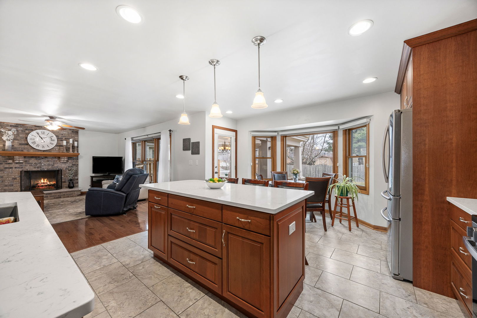 20W505 Elizabeth Street, Downers Grove, IL 60516