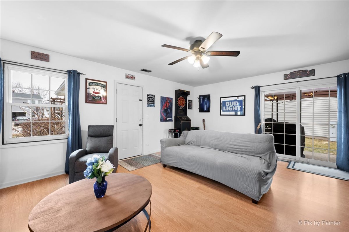 1751 Hemlock Drive, Glendale Heights, IL 60139