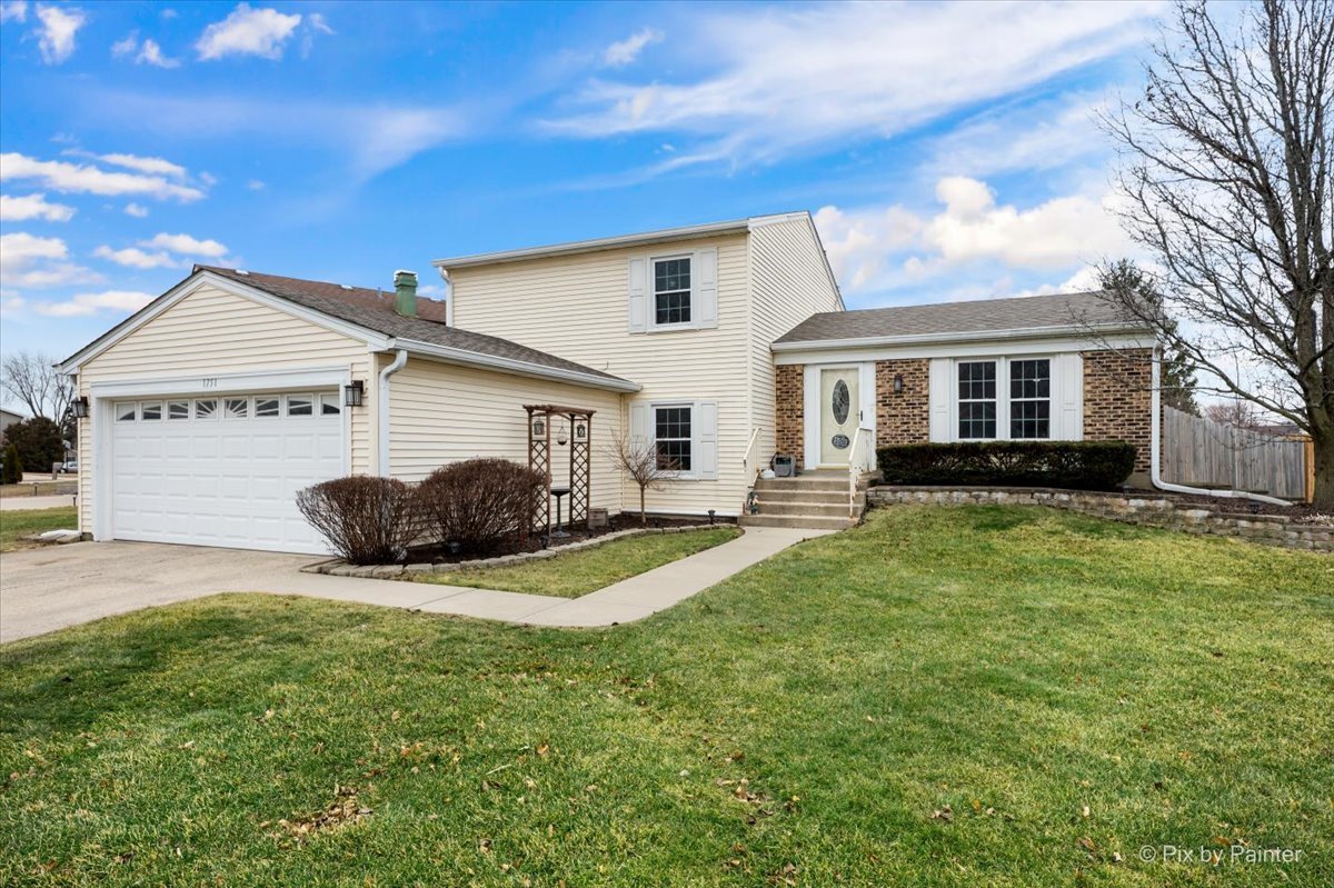 1751 Hemlock Drive, Glendale Heights, IL 60139