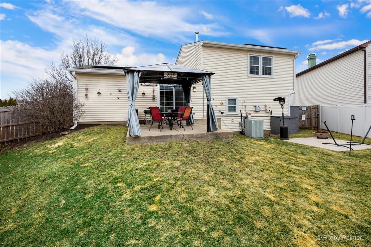 1751 Hemlock Drive, Glendale Heights, IL 60139