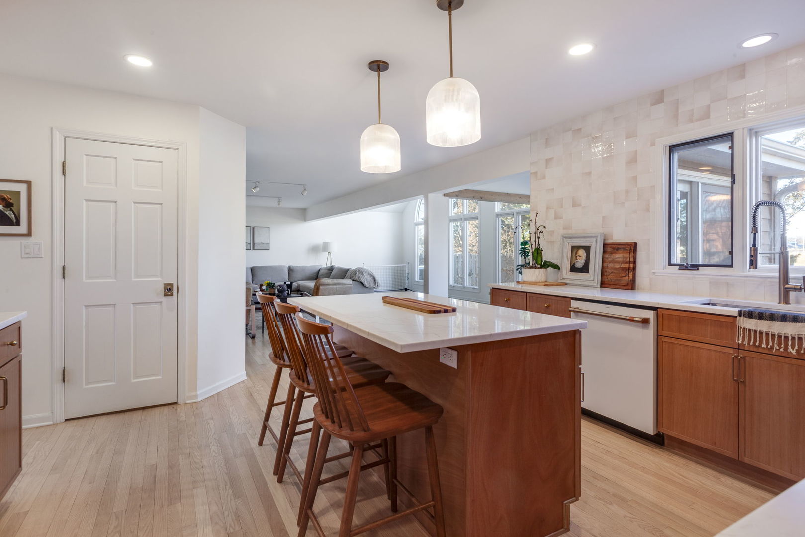 210 Rugeley Road, Western Springs, IL 60558