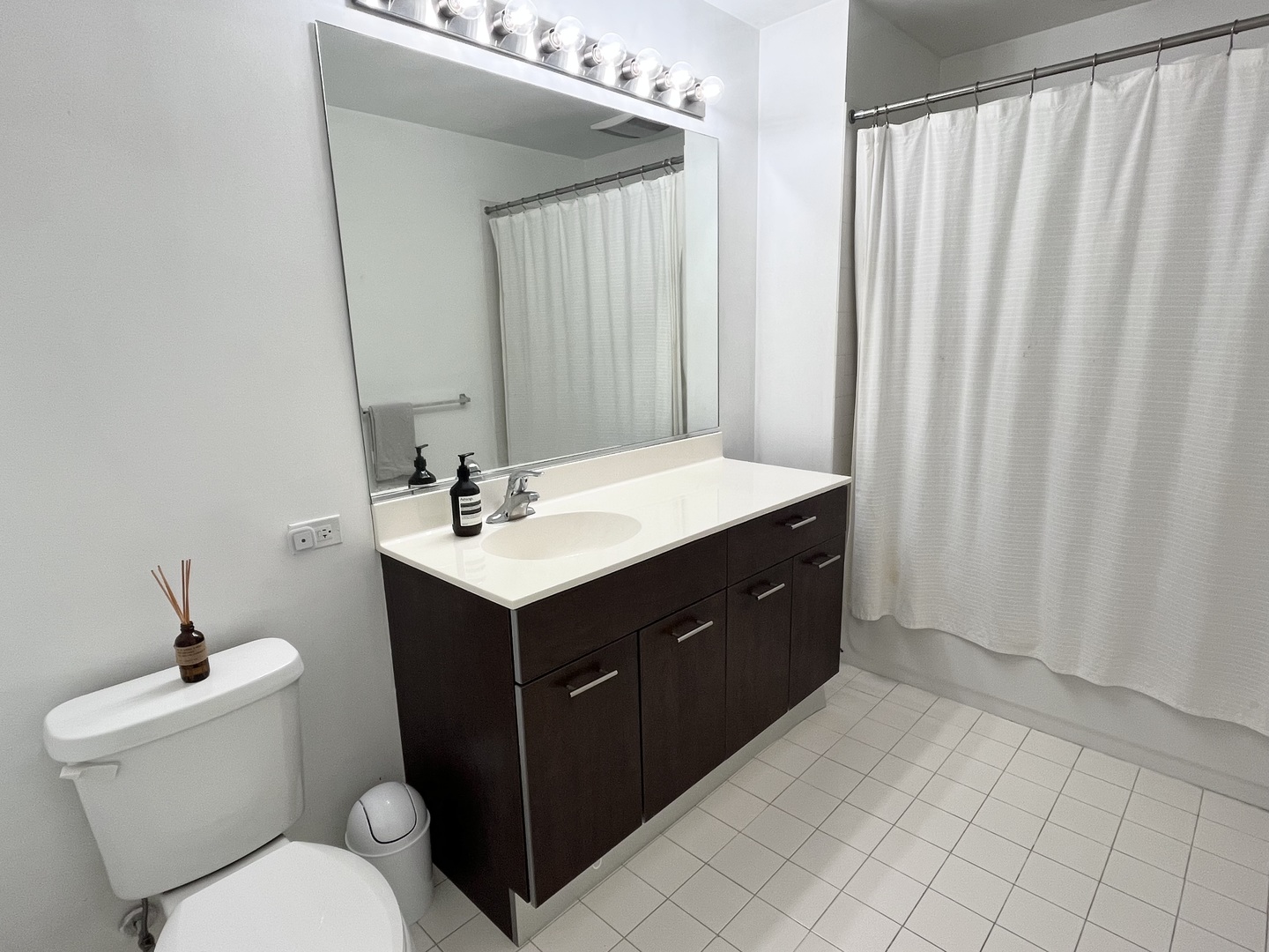 659 W Randolph Street #1217, Chicago, IL 60661