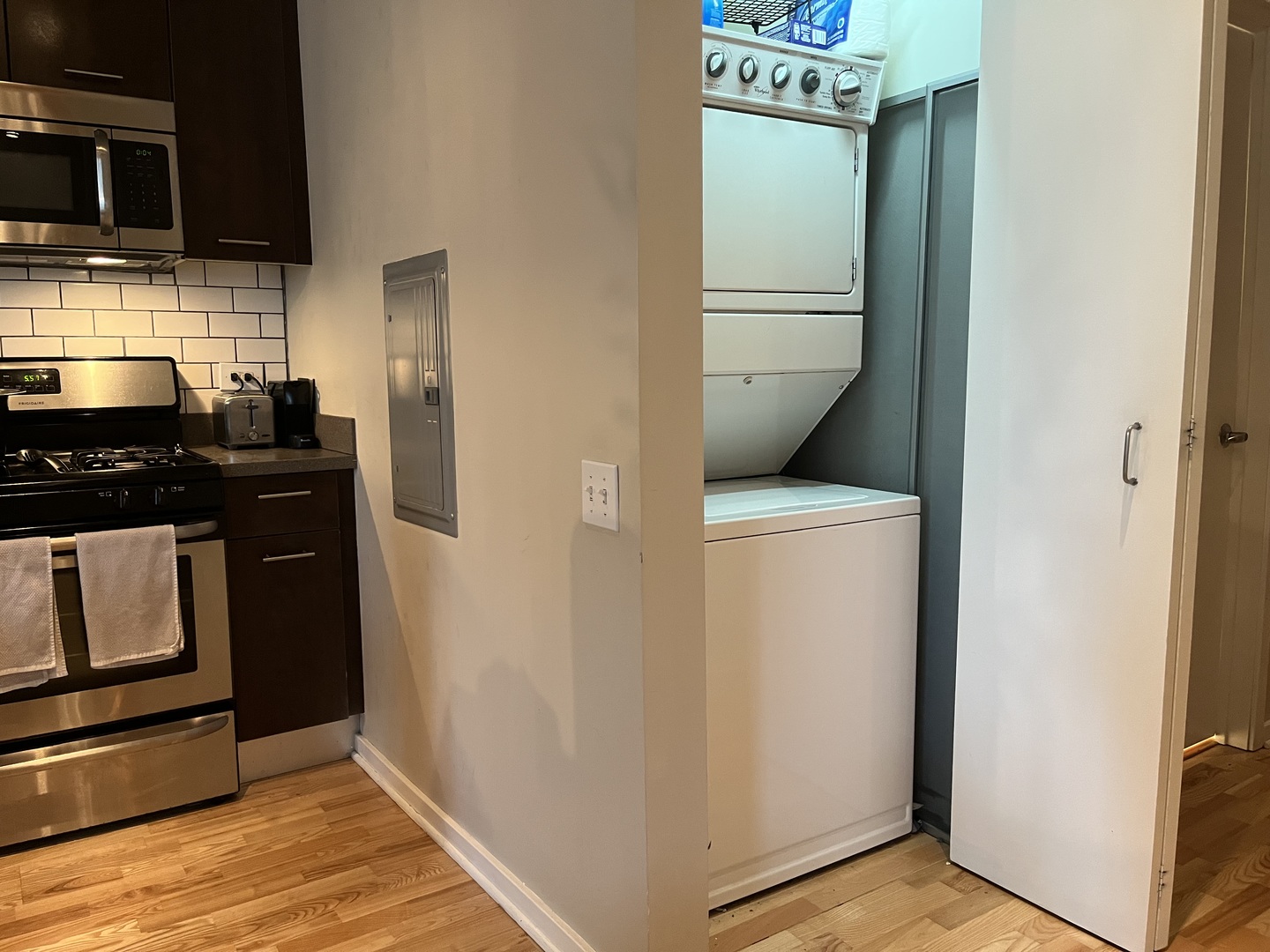 659 W Randolph Street #1217, Chicago, IL 60661