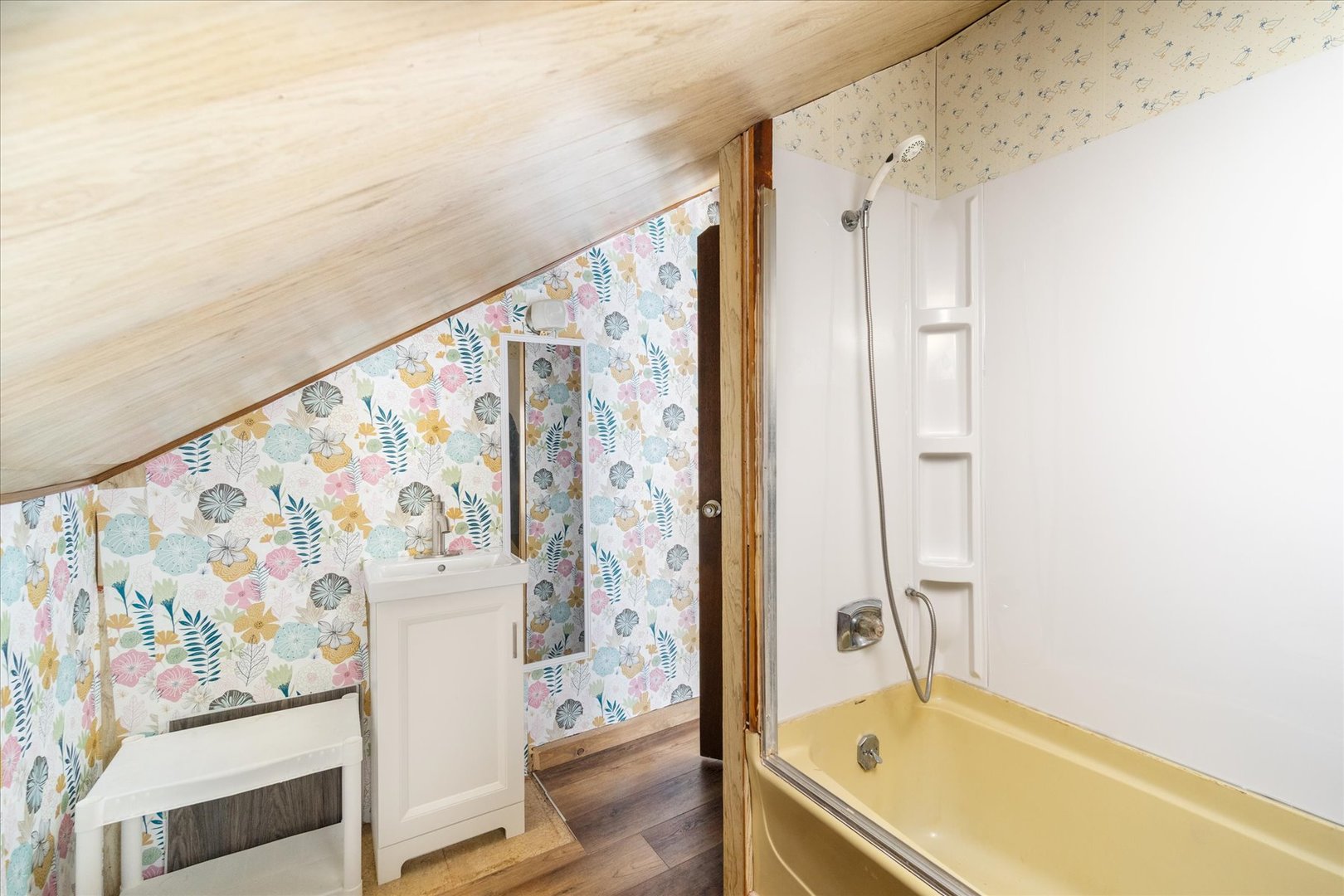 609 N Lincoln Street, Utica, IL 61373