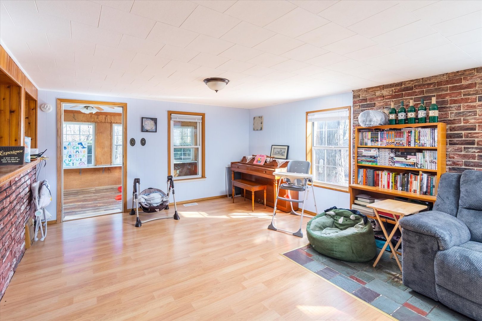 609 N Lincoln Street, Utica, IL 61373