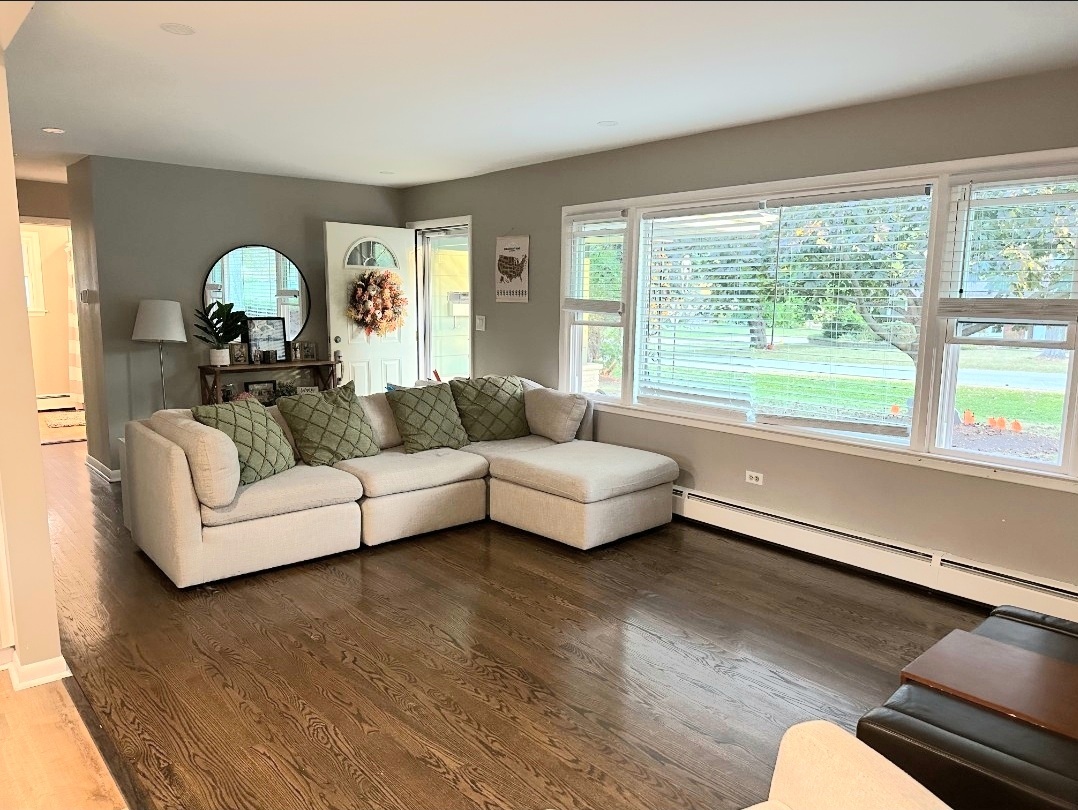 519 Oakwood Drive, Grayslake, IL 60030