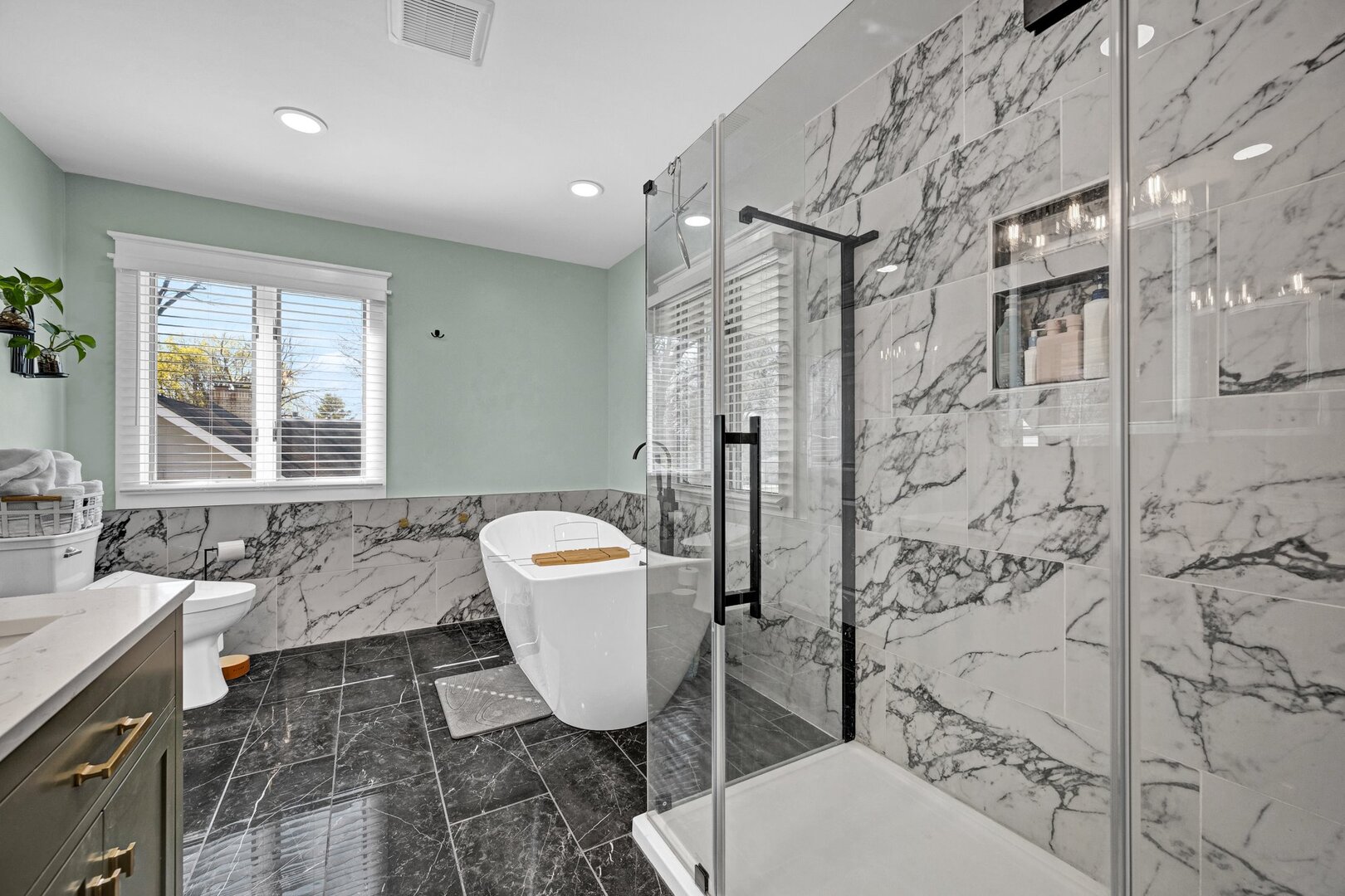 903 Crestline Drive, Normal, IL 61761