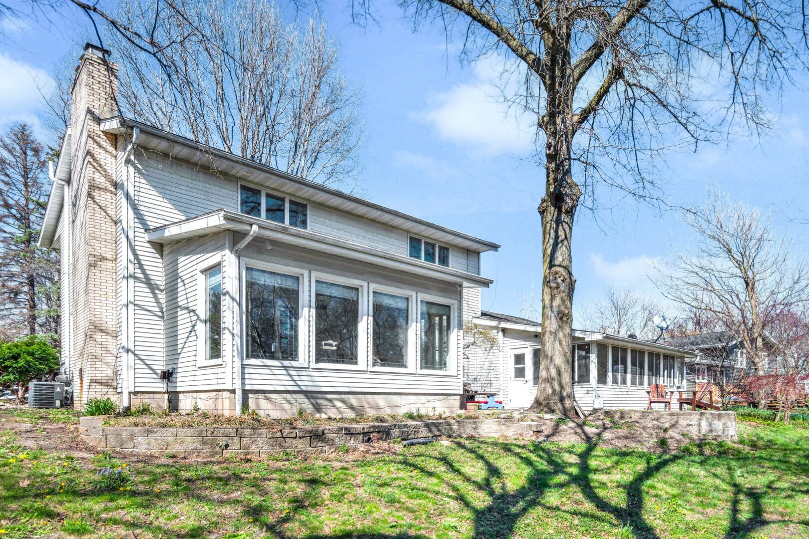 903 Crestline Drive, Normal, IL 61761