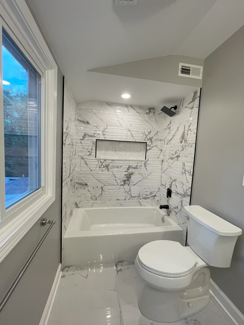 1459 Eastwood Avenue, Highland Park, IL 60035