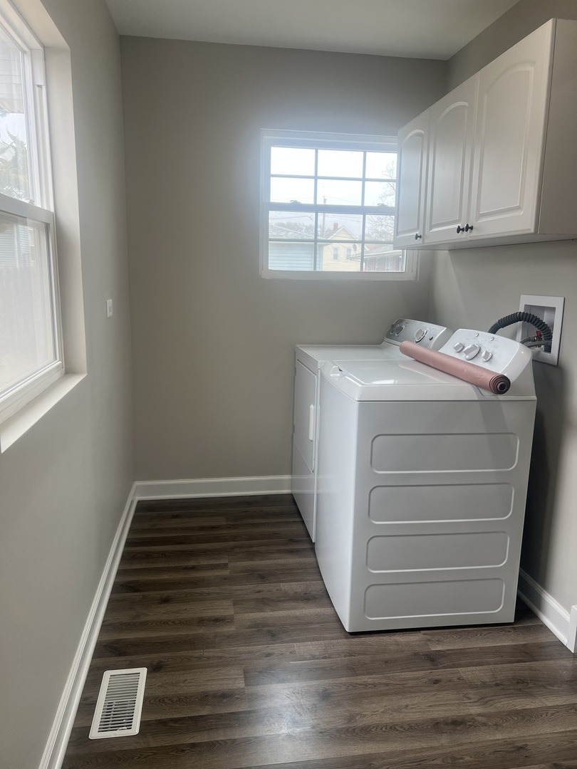 207 Davis Street, Joliet, IL 60436