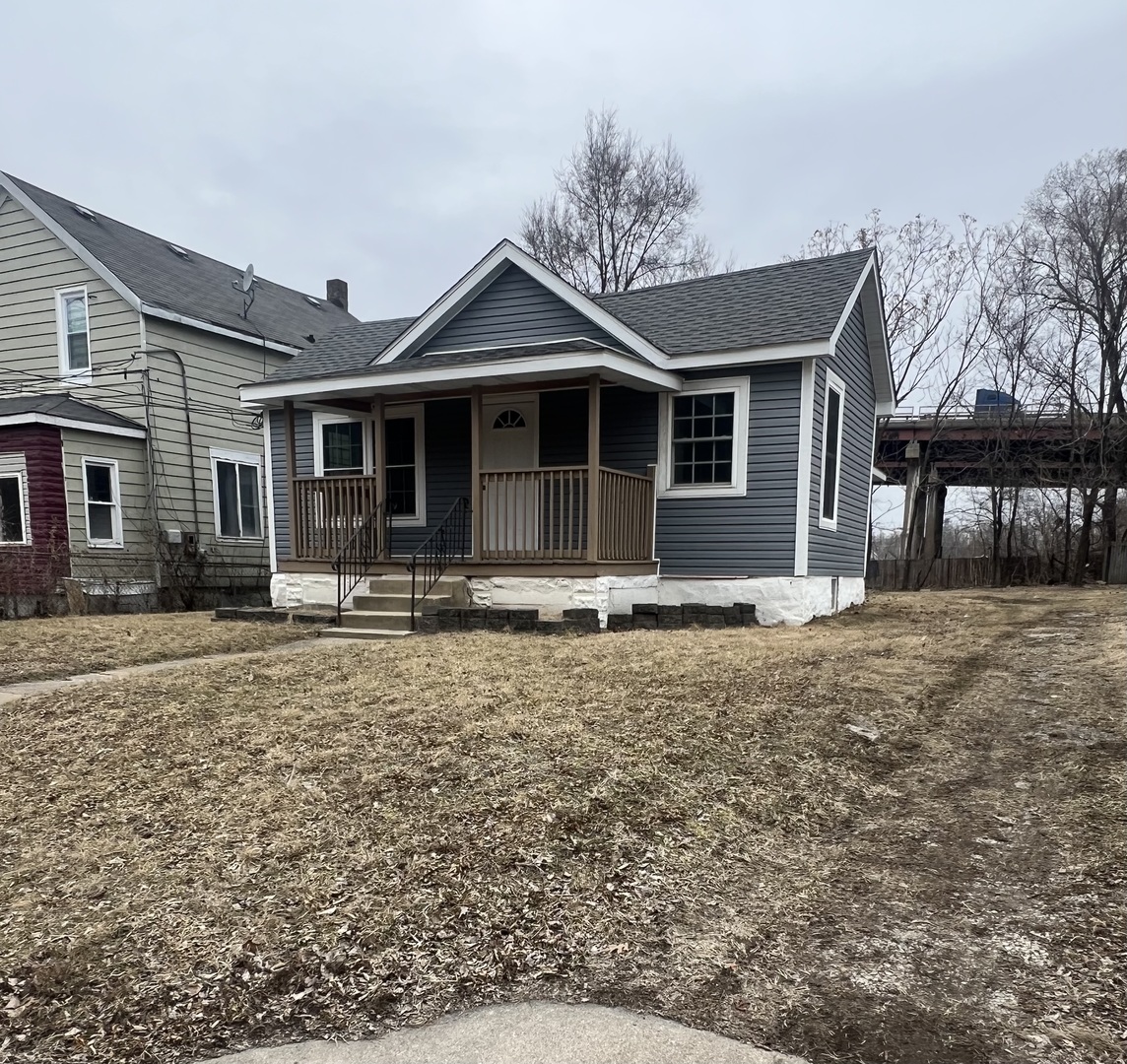 207 Davis Street, Joliet, IL 60436