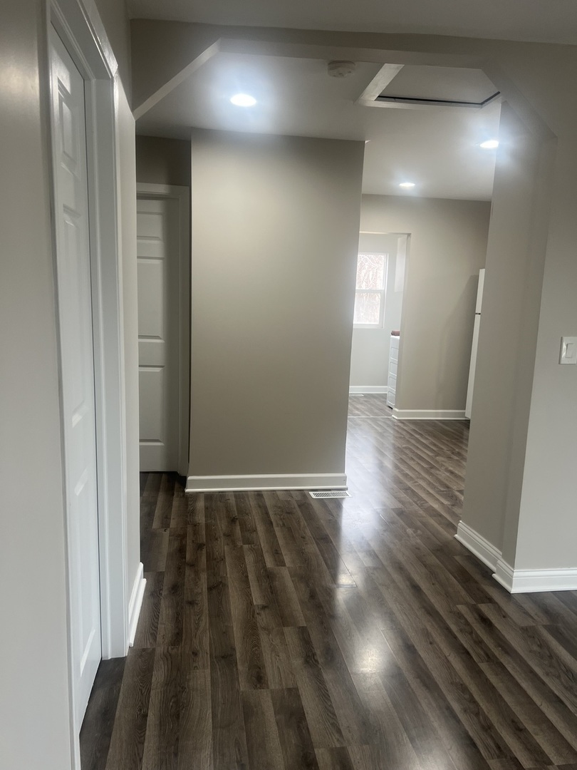 207 Davis Street, Joliet, IL 60436