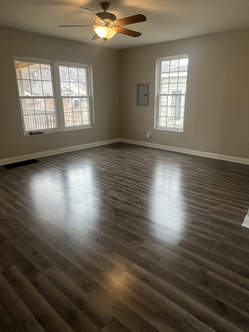 207 Davis Street, Joliet, IL 60436