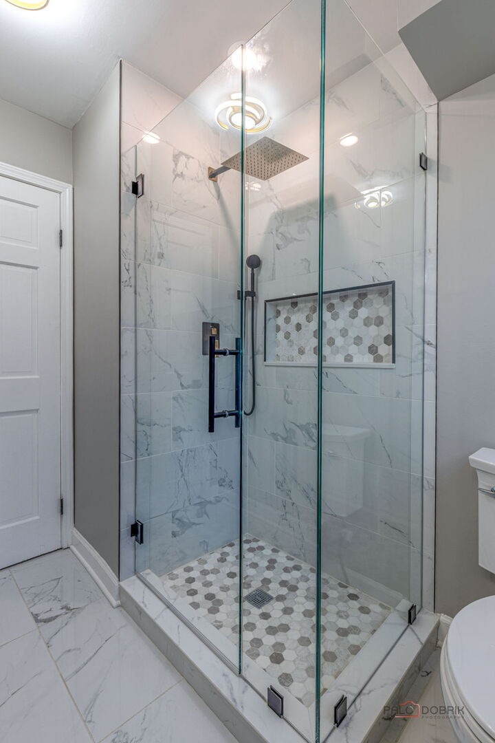 2892 Parkside Drive, Highland Park, IL 60035