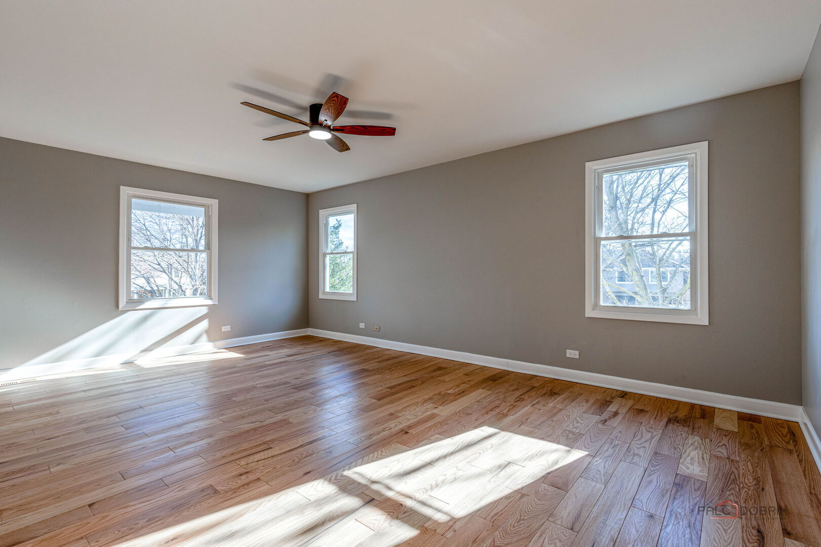 2892 Parkside Drive, Highland Park, IL 60035