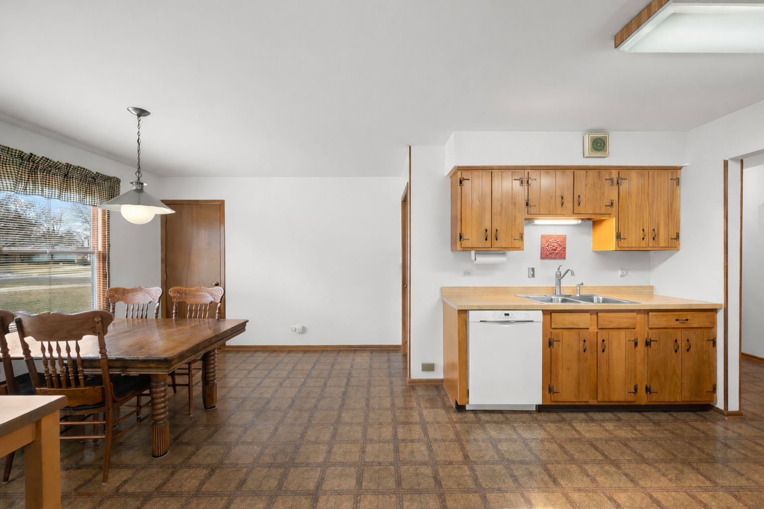 1034 Tamarack Lane, Libertyville, IL 60048