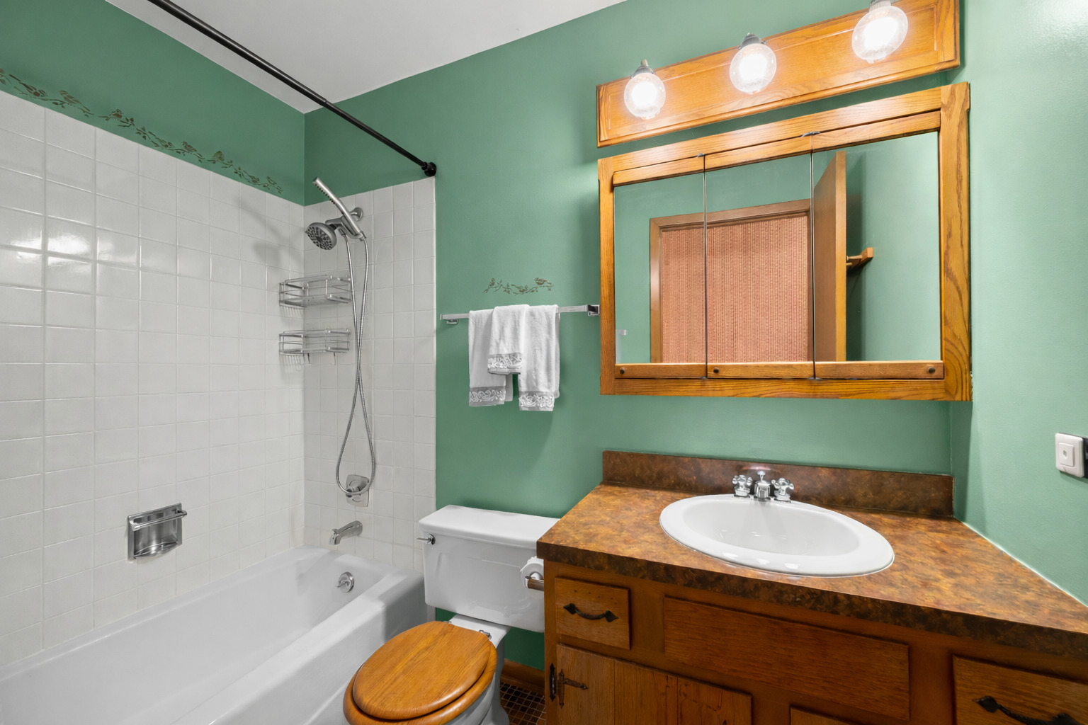 1034 Tamarack Lane, Libertyville, IL 60048