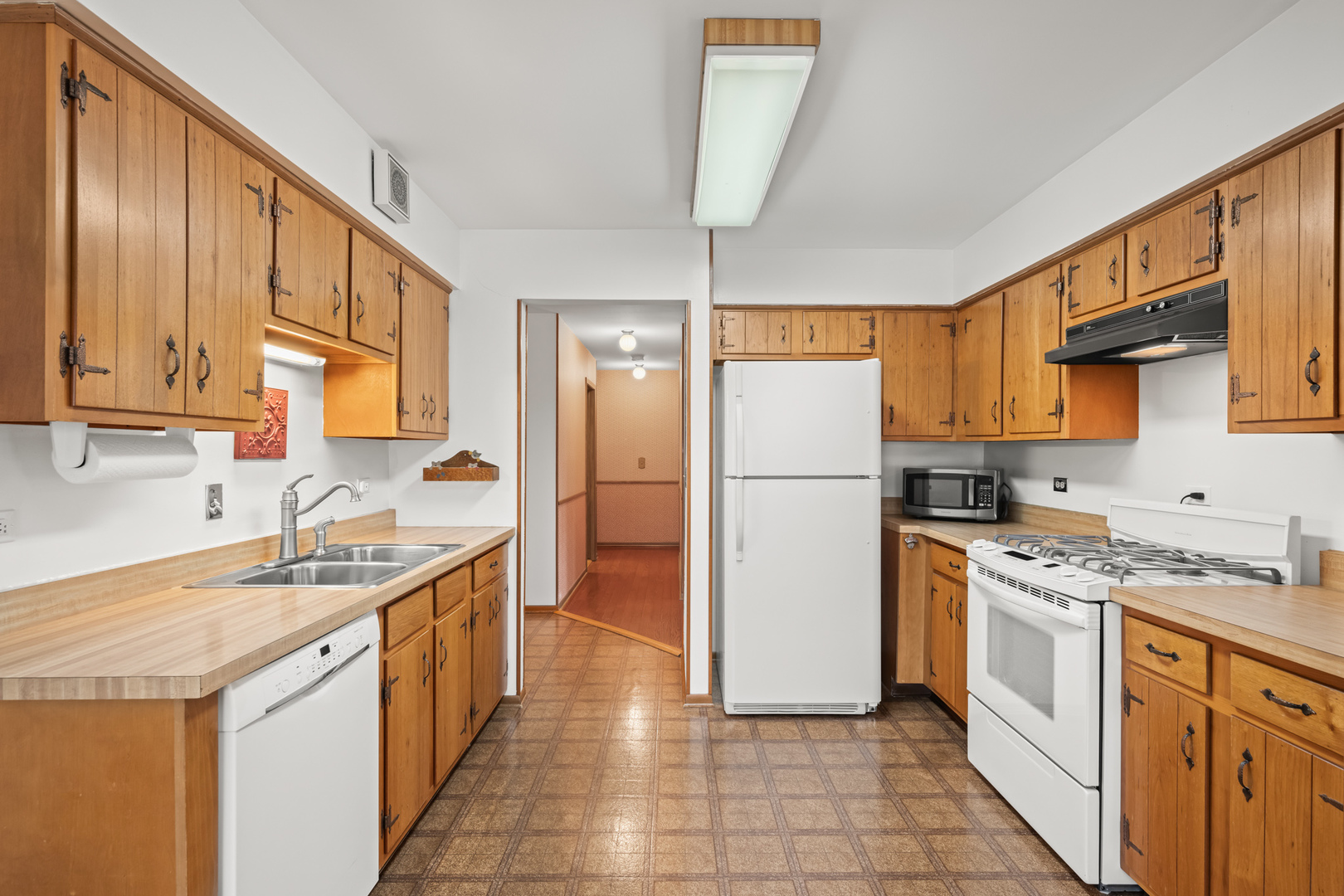 1034 Tamarack Lane, Libertyville, IL 60048