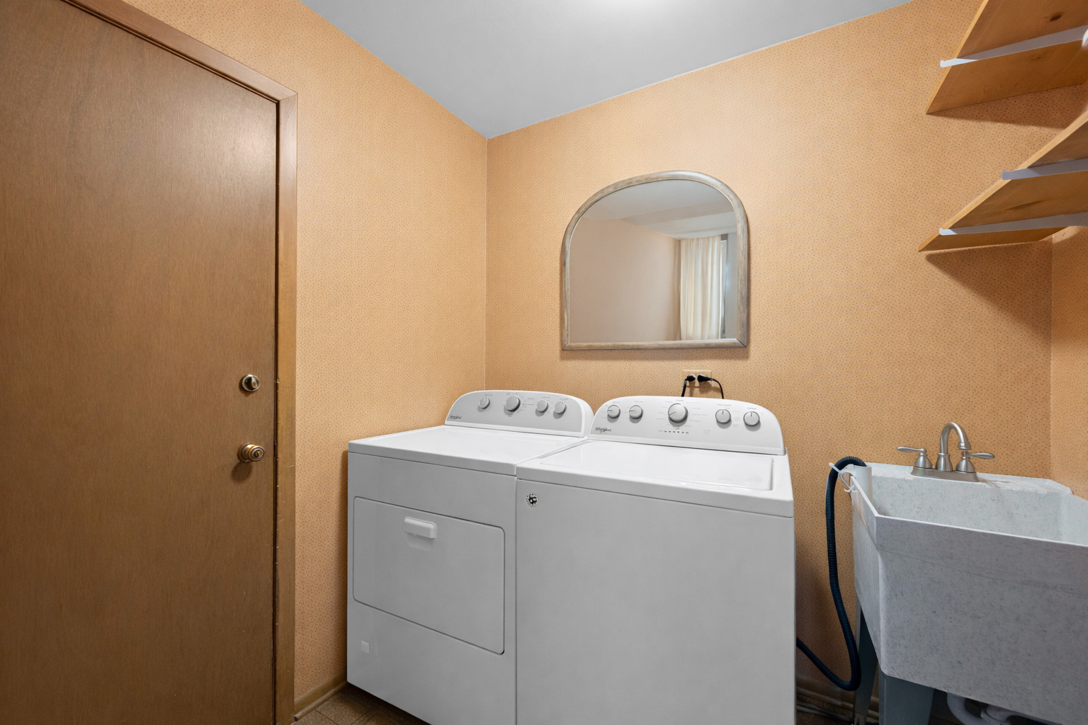 1034 Tamarack Lane, Libertyville, IL 60048