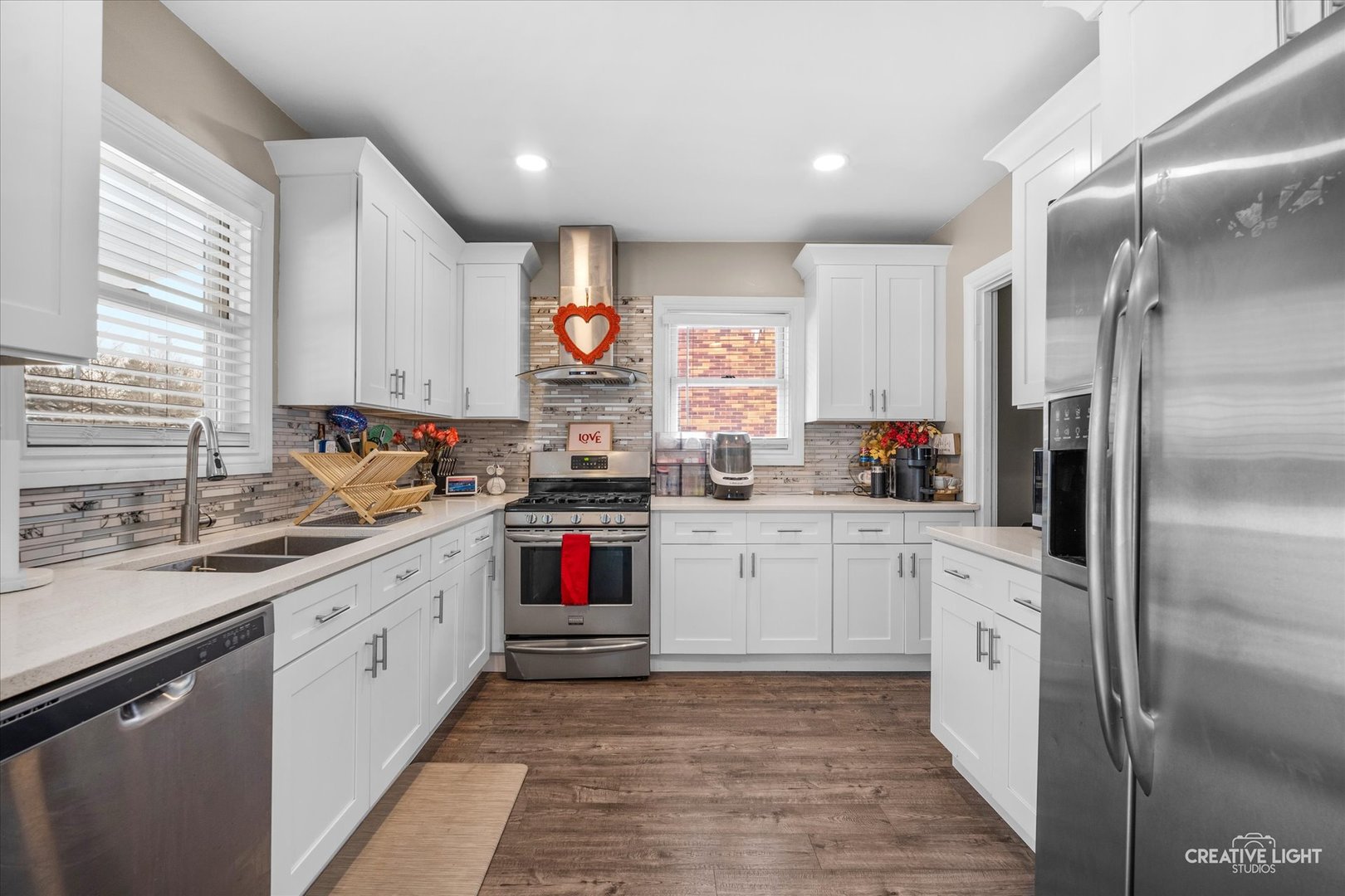 147 S Addison Street, Bensenville, IL 60106