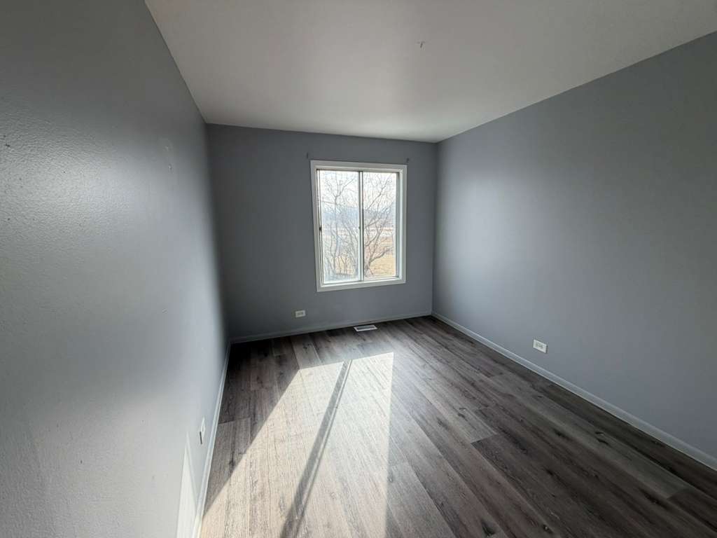 1612 Islandview Court, Hoffman Estates, IL 60169