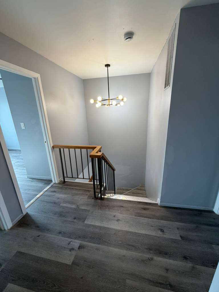 1612 Islandview Court, Hoffman Estates, IL 60169