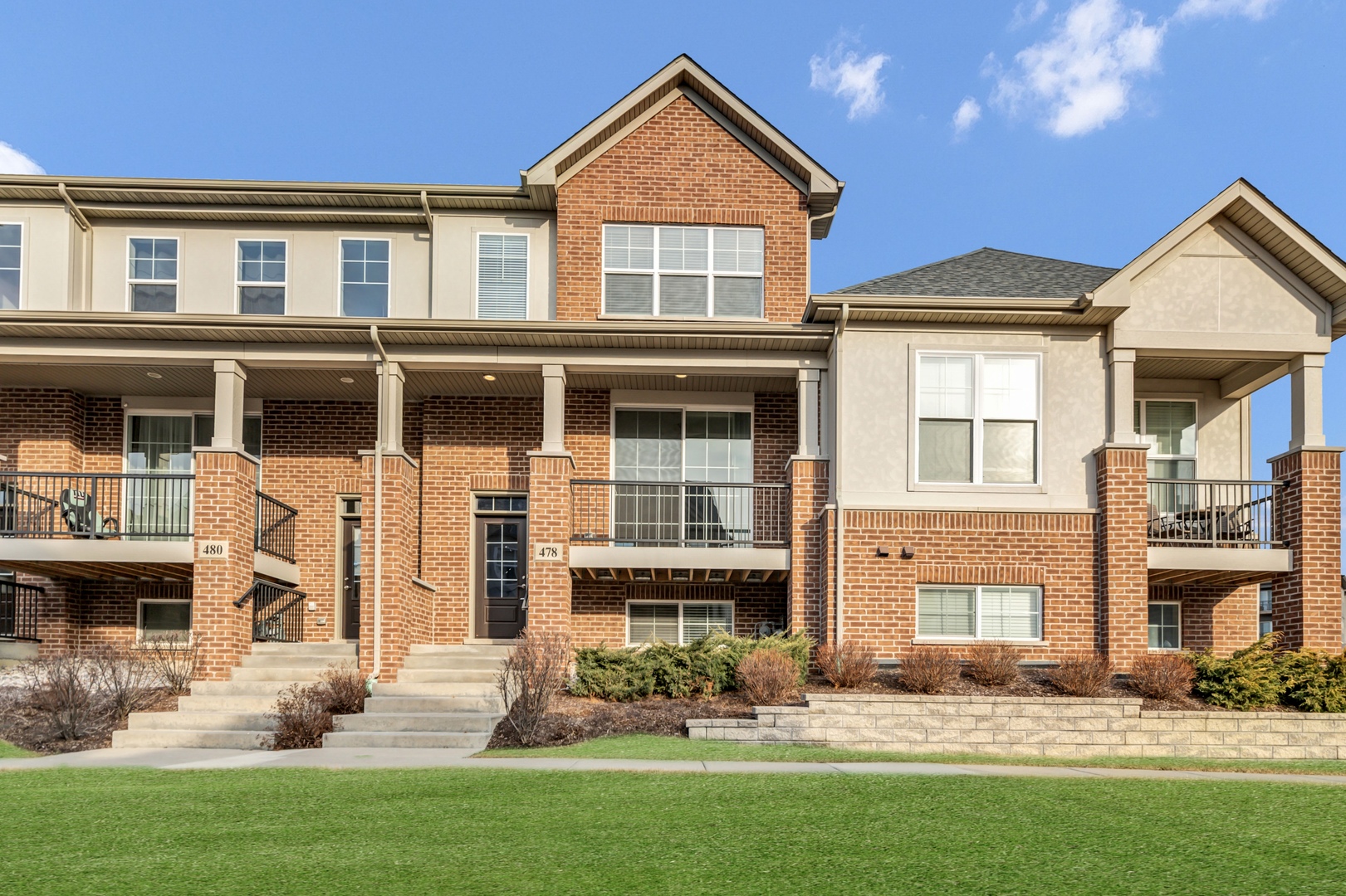 478 Woodmoor Drive #478, Lombard, IL 60148