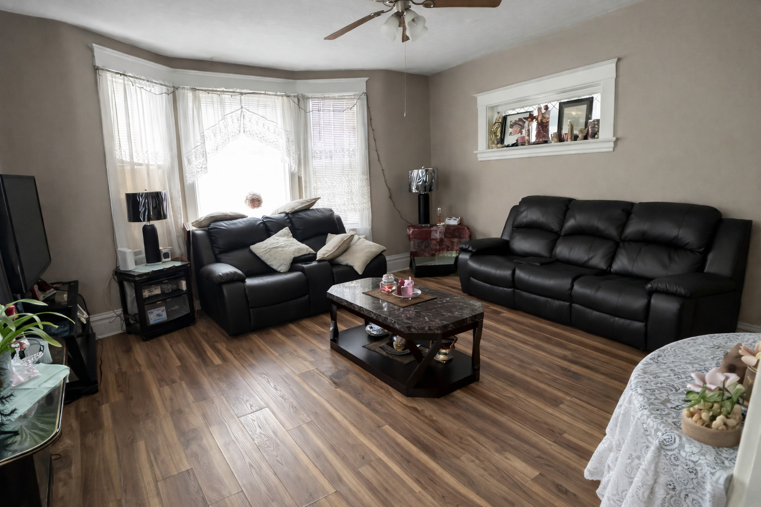 706 Sard Avenue, Aurora, IL 60506