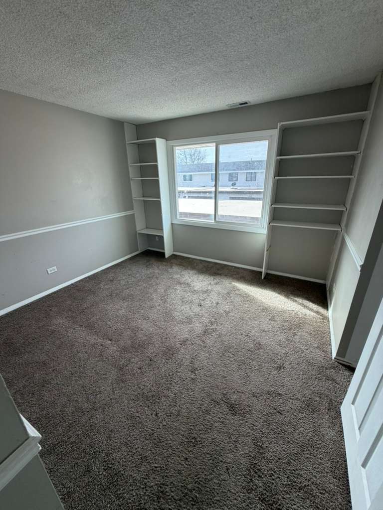 1321 COURT O Court, Hanover Park, IL 60133