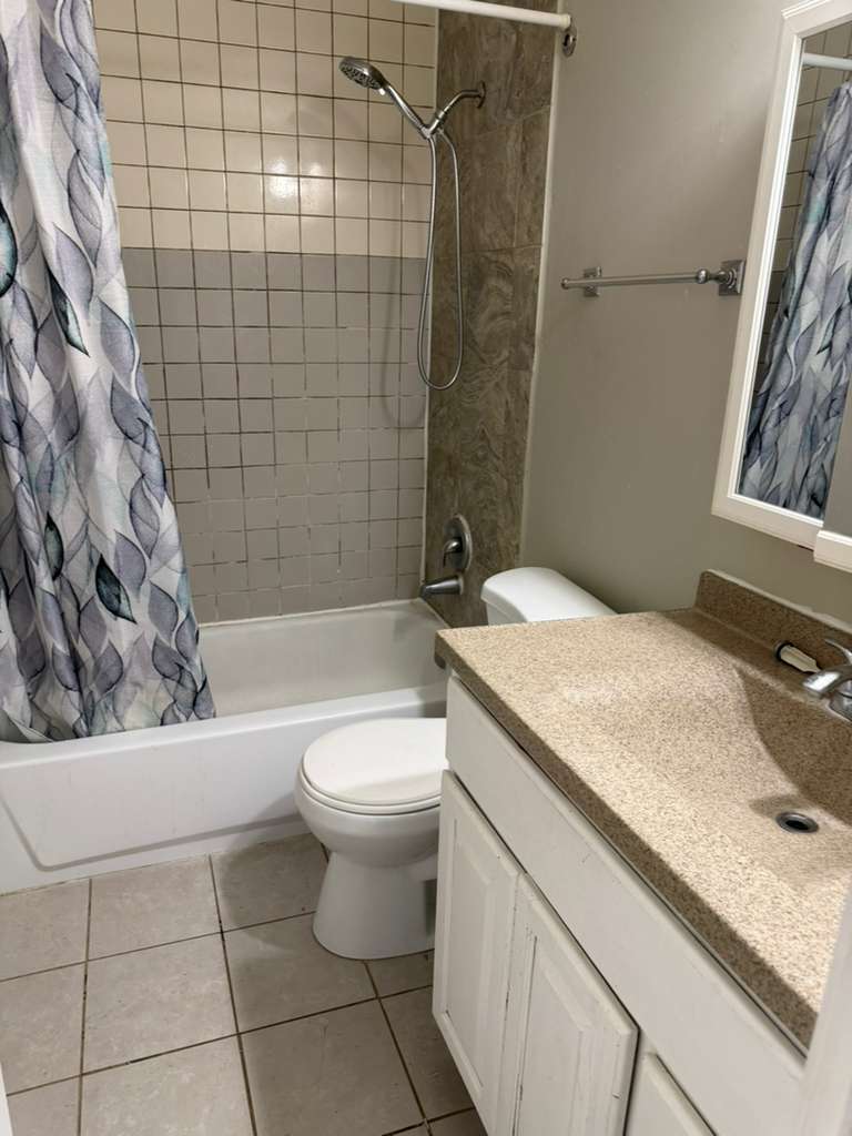 1321 COURT O Court, Hanover Park, IL 60133